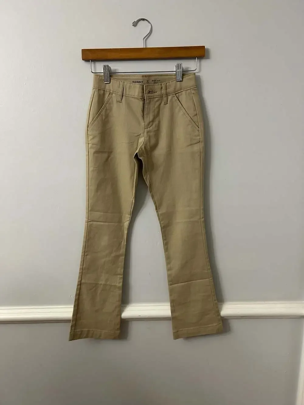 Old Navy Girls Boot-Cut Stretch Khaki Pants Size 10 Slim